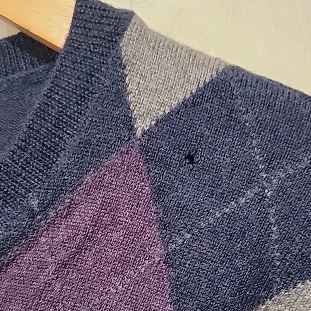 Banana Republic Sweater Mens XL Blue Purple Argyle Merino Wool Long Sleeve VNeck - Picture 5 of 5